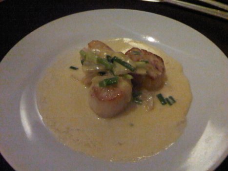 Seared Scallop with Fennel & Pernoid Sauce